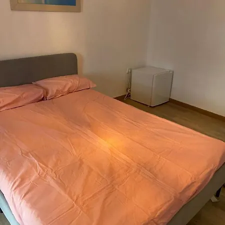 De Privadas En El Centro De Malaga