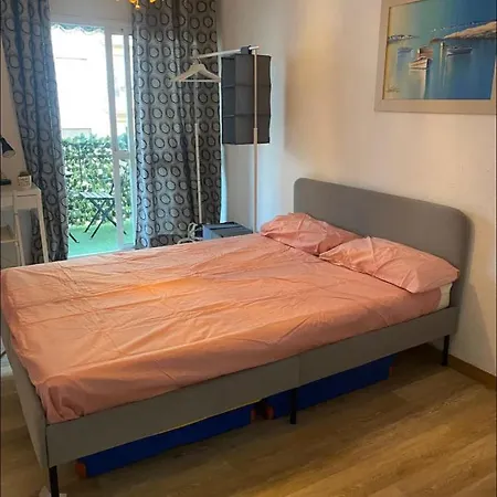 De Privadas En El Centro De * Malaga